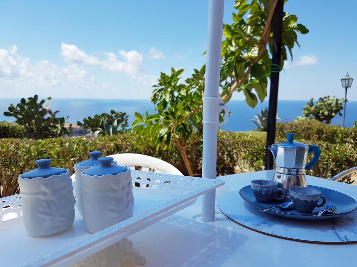Blue Diamond Apartment Parghelia Bagian luar foto