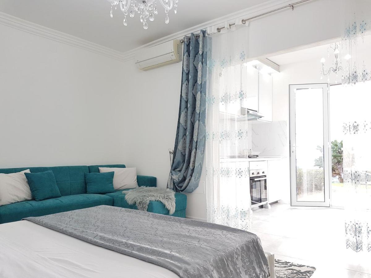 Blue Diamond Apartment Parghelia Bagian luar foto