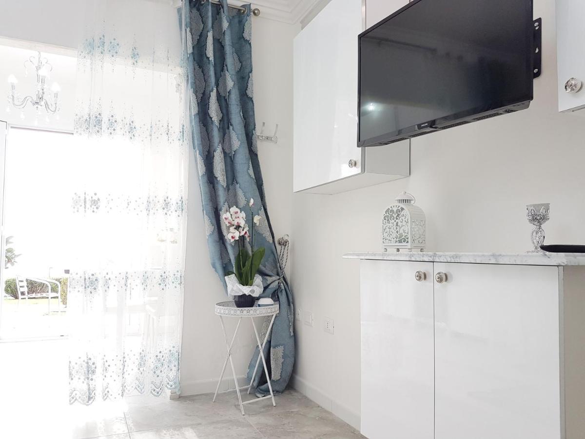 Blue Diamond Apartment Parghelia Bagian luar foto