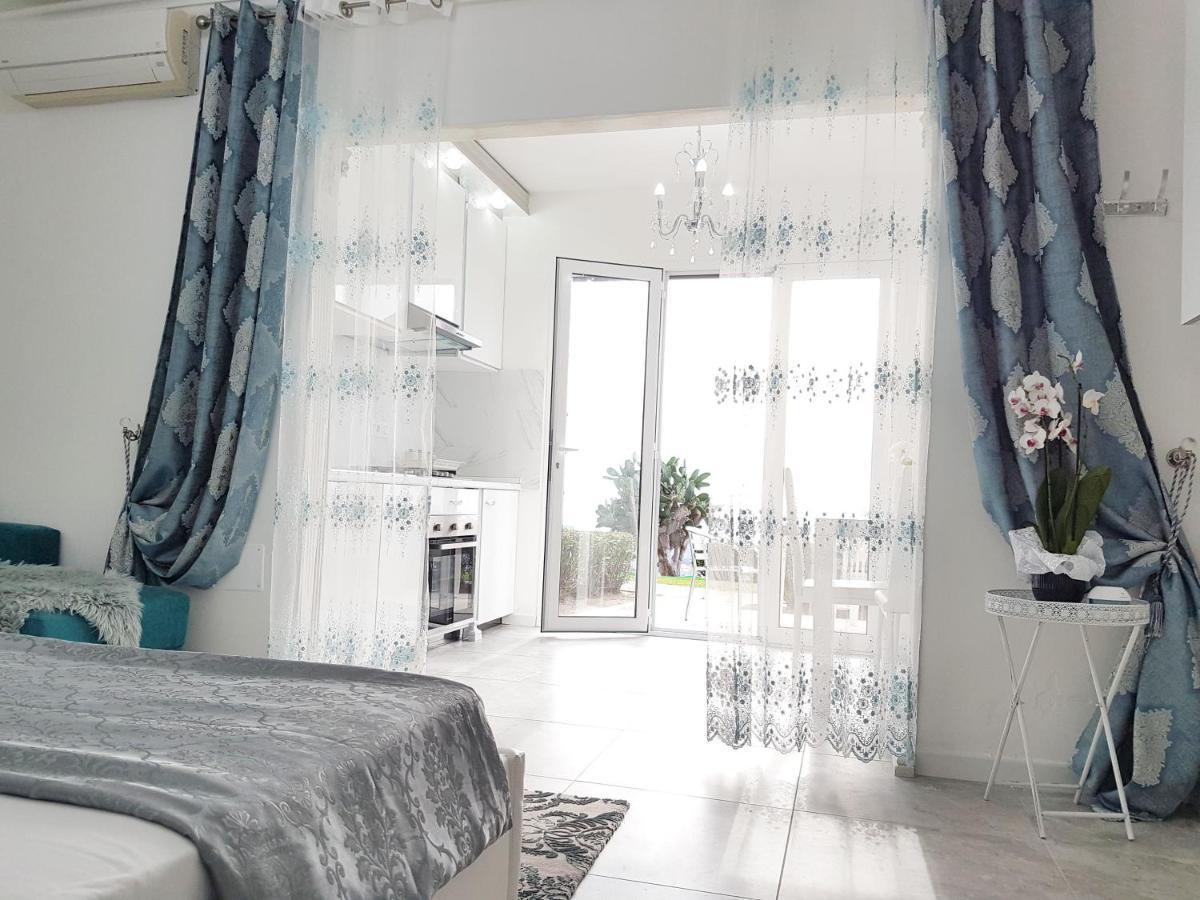 Blue Diamond Apartment Parghelia Bagian luar foto